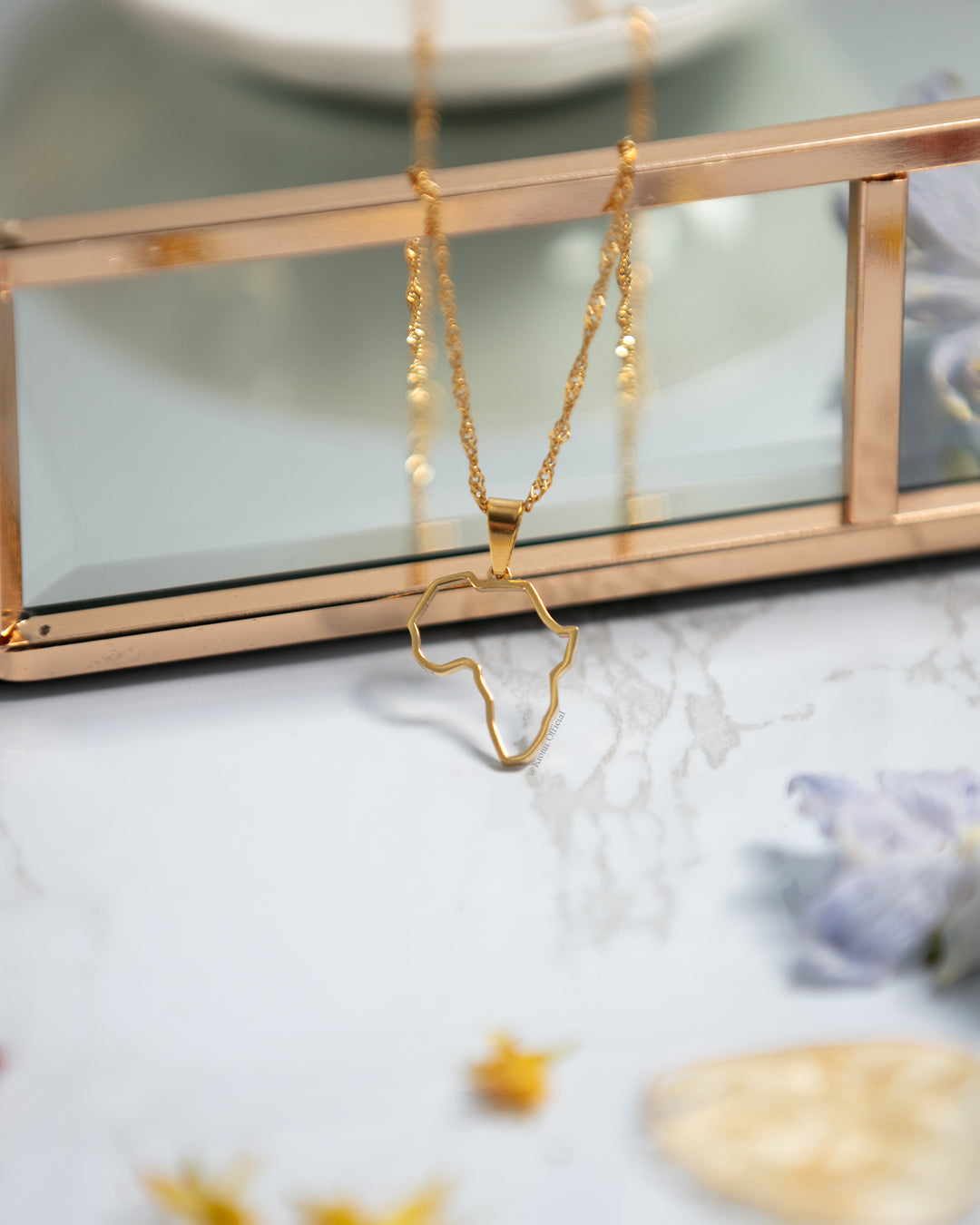 Africa Outline Mini Necklace - KIONII