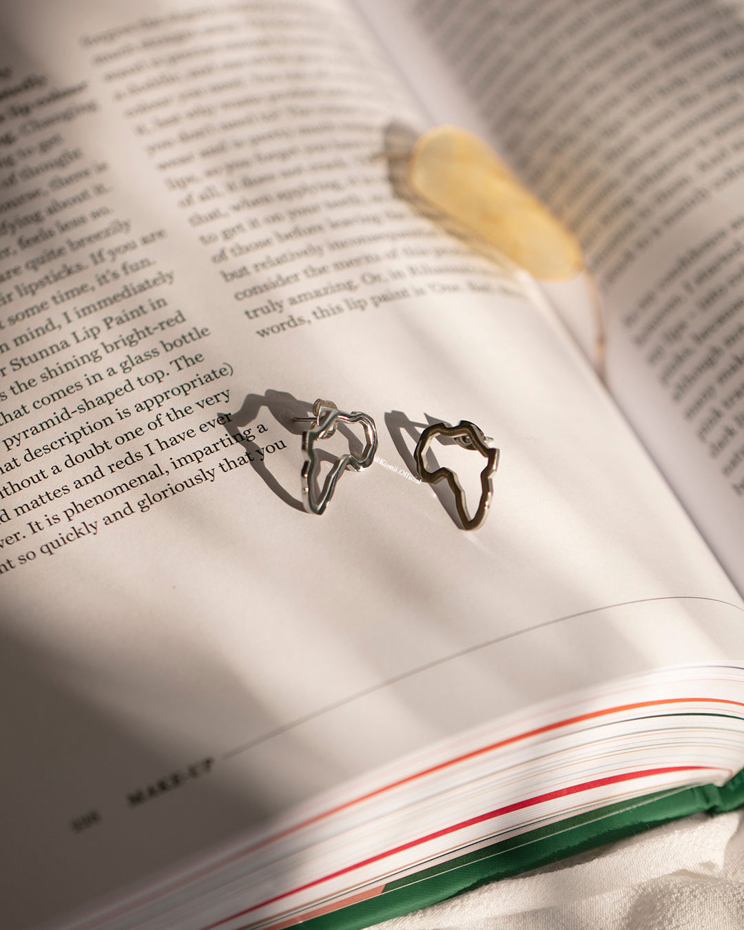 Africa Outline Silver Studs - KIONII