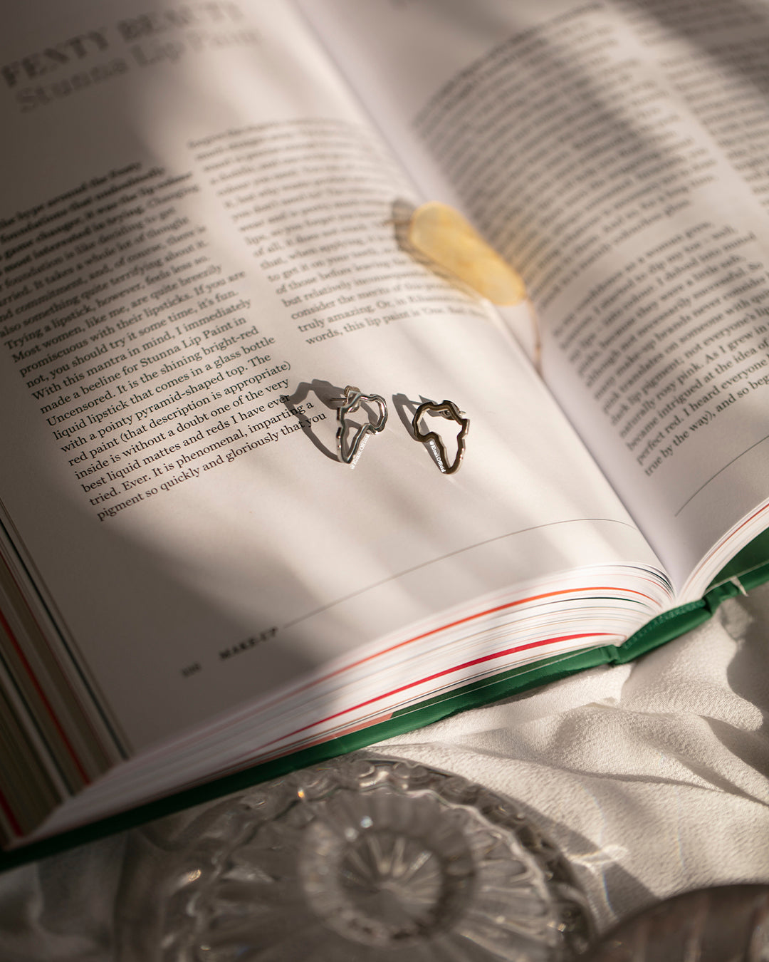 Africa Outline Silver Studs - KIONII