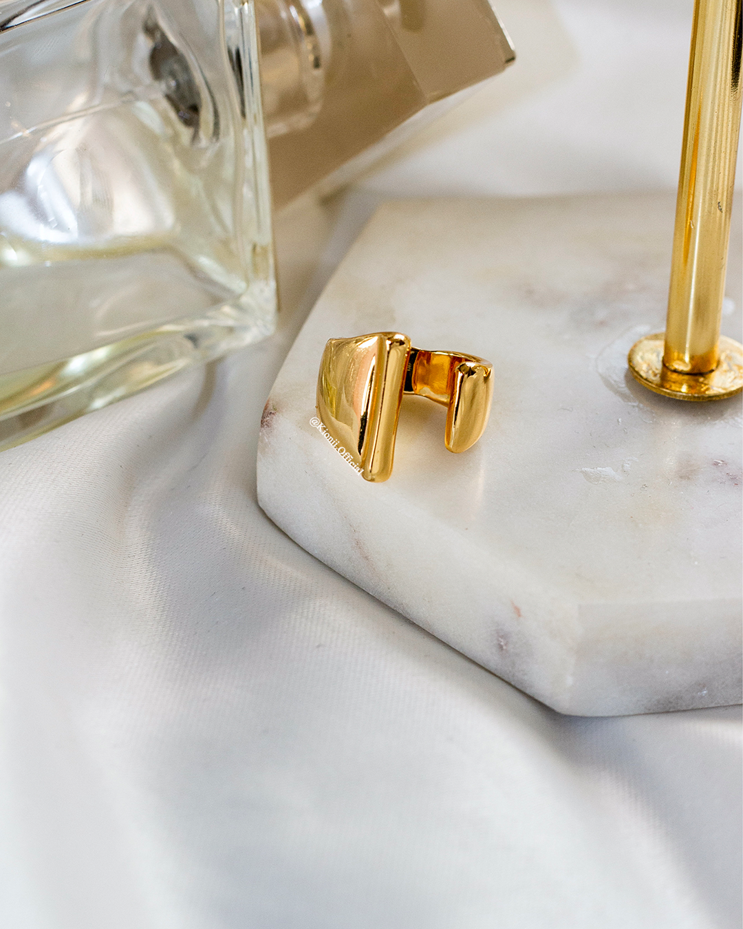 Initial Gold Chunky Ring - KIONII