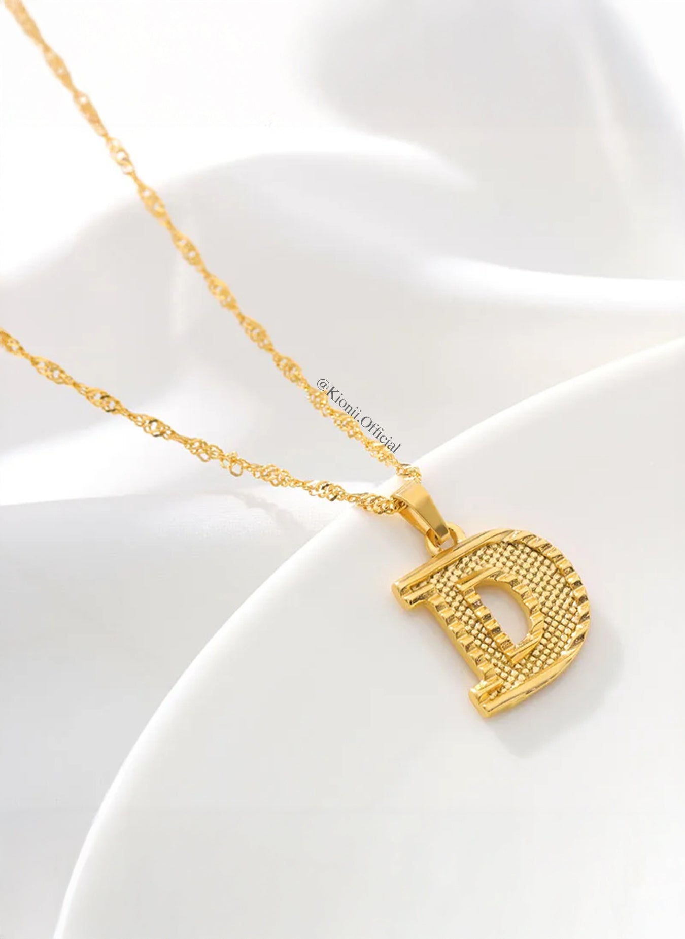 Ciara Initial Necklace (Gold)