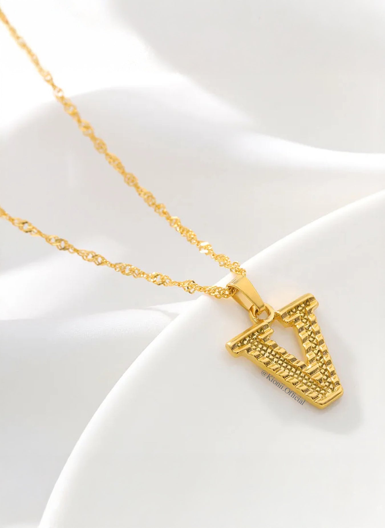 Ciara Initial Necklace (Gold)