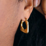 Kesia Hoops